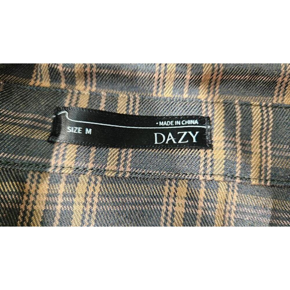 DAZY Men's‎ Gray and Tan Oversized Plaid Button-Up Shirt Size Medium - Picture 3 of 6